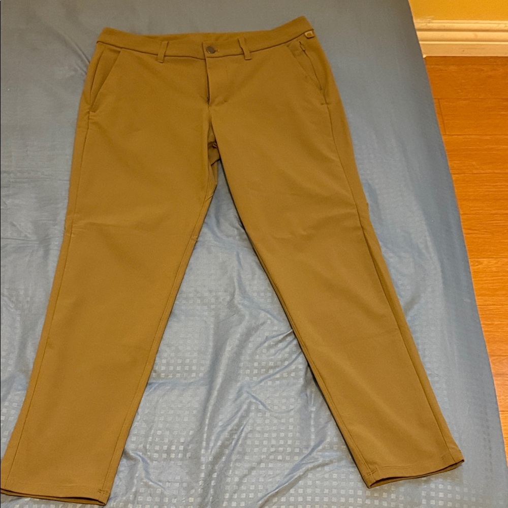 Lululemon Athletica Men's Khaki Chinos